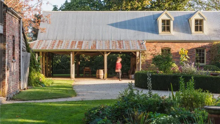 Upgrading and bridging loans Mackay: an established brick home with established gardens